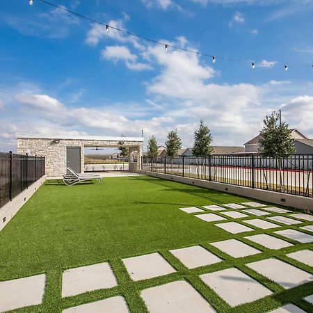 Everhome Suites Bastrop Exterior photo