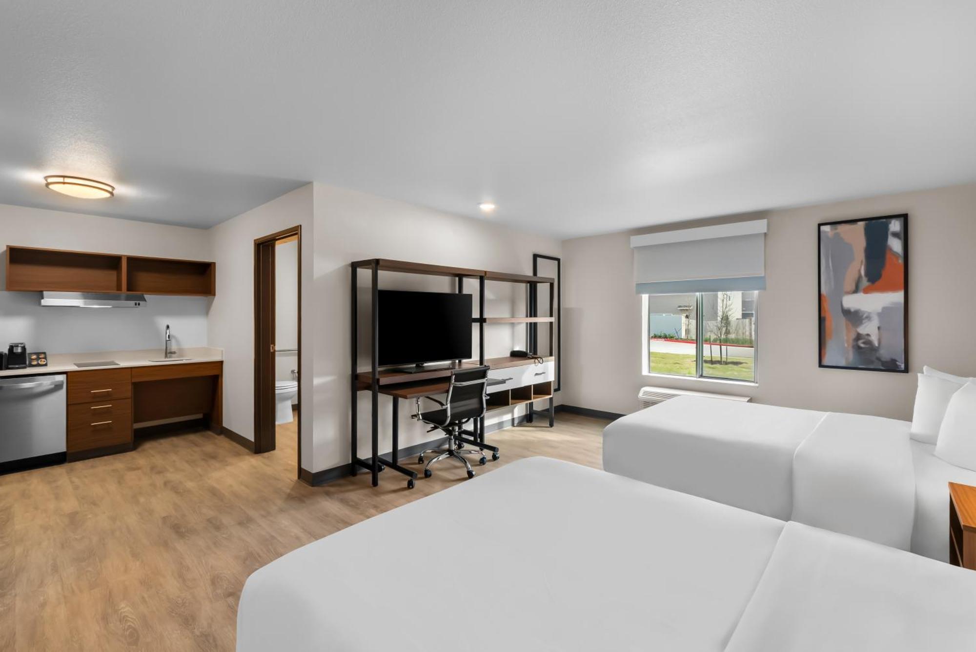 Everhome Suites Bastrop Exterior photo